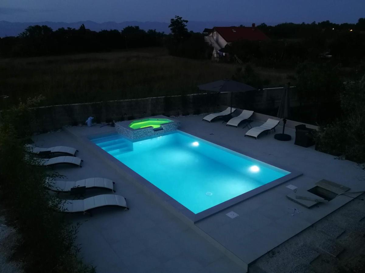 Villa Flora Maris Apartments Privlaka  Esterno foto