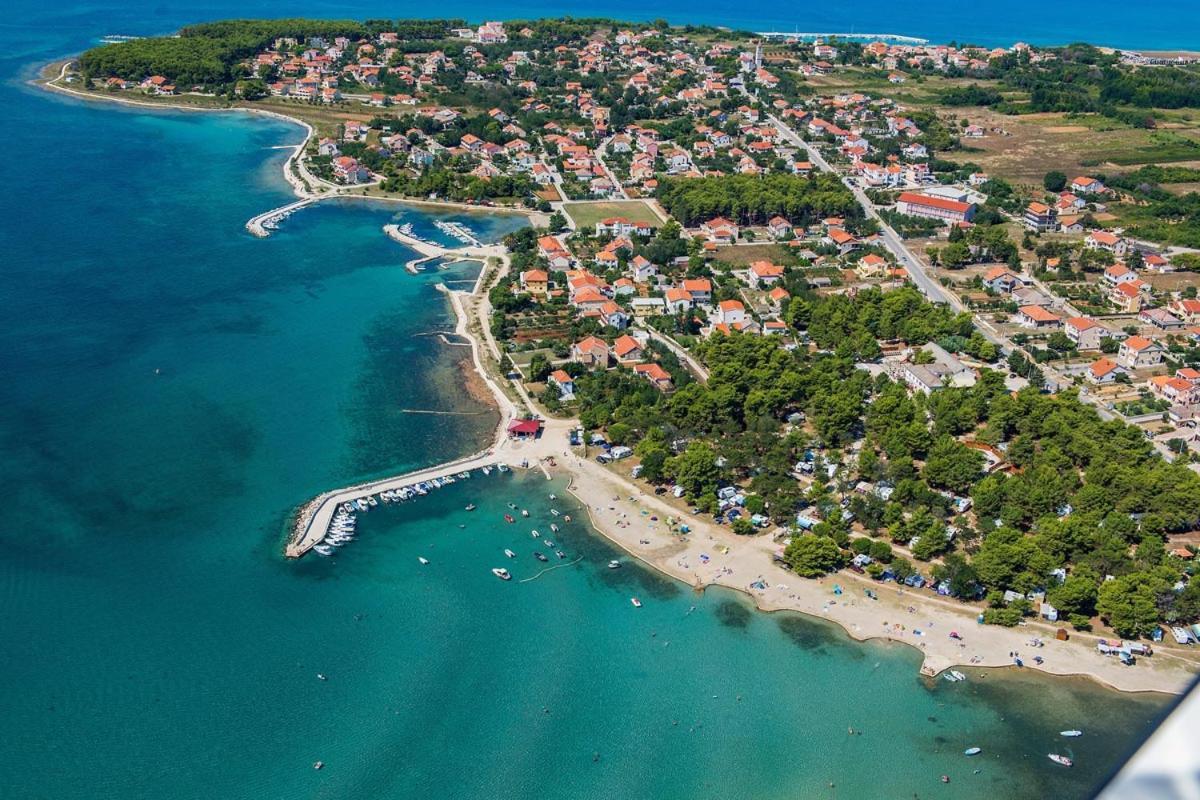 Villa Flora Maris Apartments Privlaka  Esterno foto