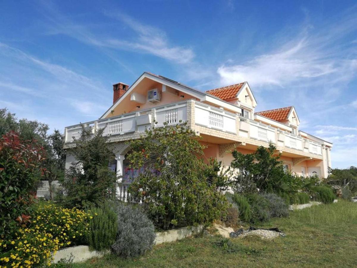 Villa Flora Maris Apartments Privlaka  Esterno foto