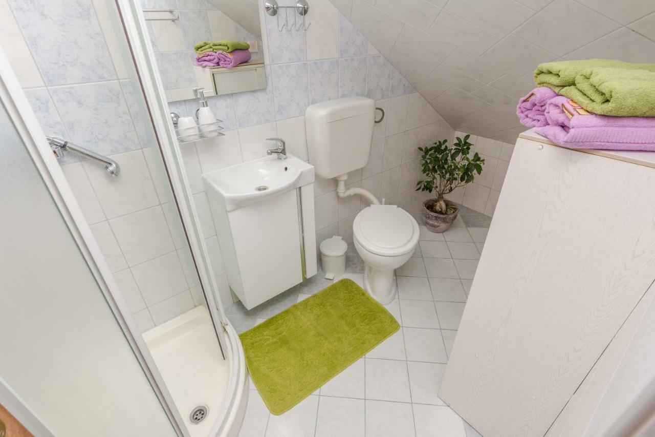 Villa Flora Maris Apartments Privlaka  Esterno foto