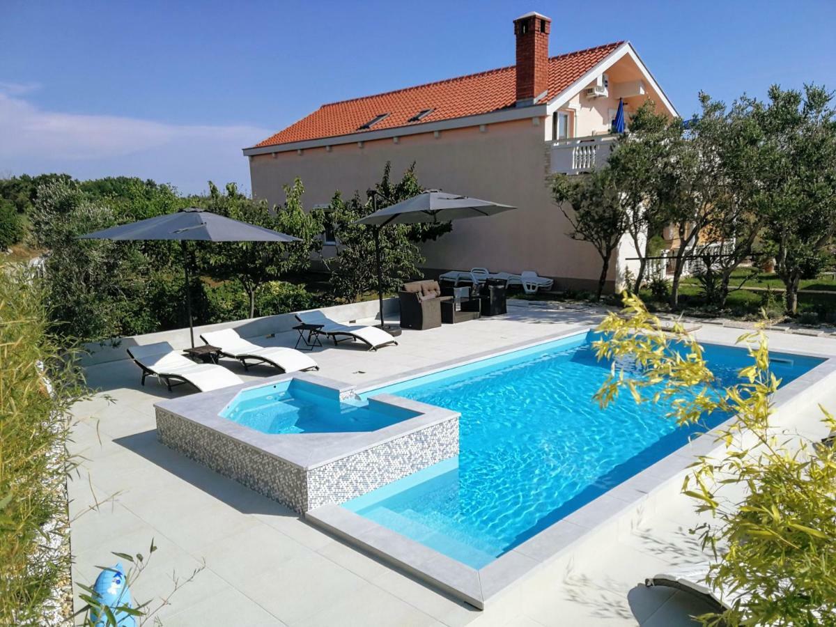 Villa Flora Maris Apartments Privlaka  Esterno foto